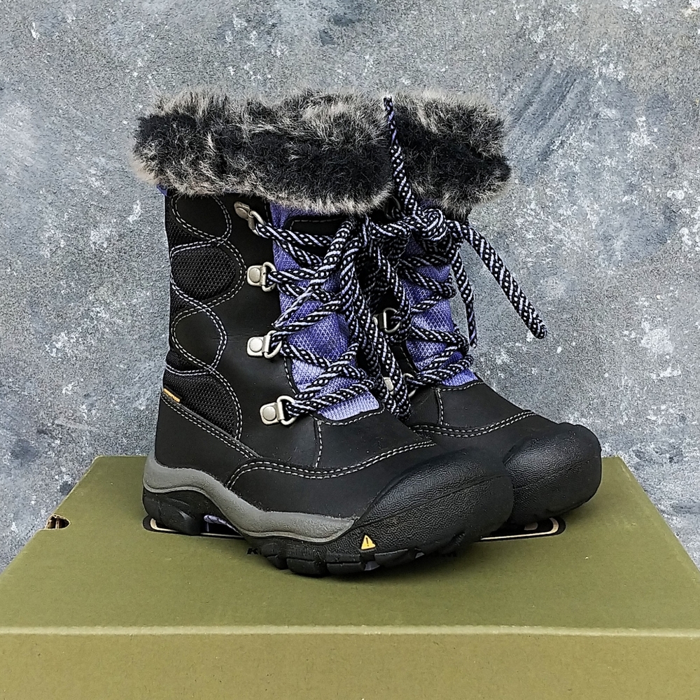 Keen Girls Kelsey Waterproof Snow Boots size 9